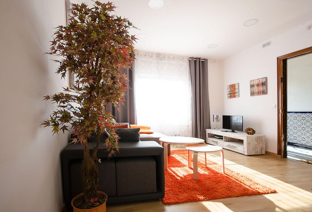 Oscar Apartments Estacion Ситжес Екстериор снимка