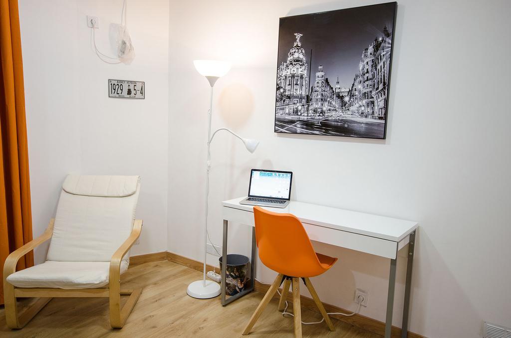 Oscar Apartments Estacion Ситжес Екстериор снимка