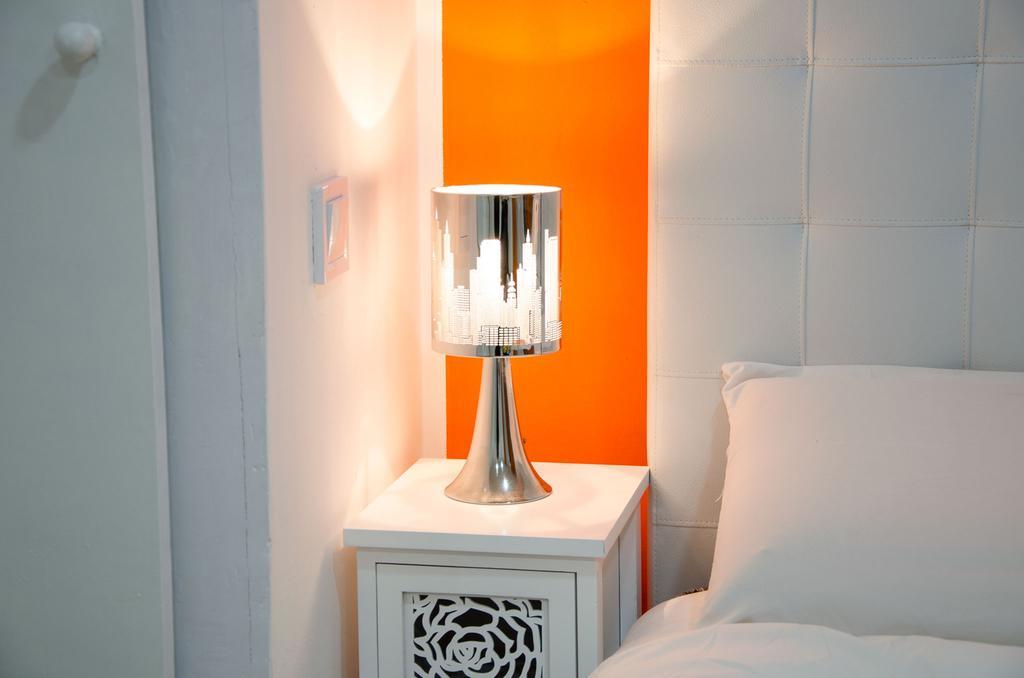 Oscar Apartments Estacion Ситжес Екстериор снимка