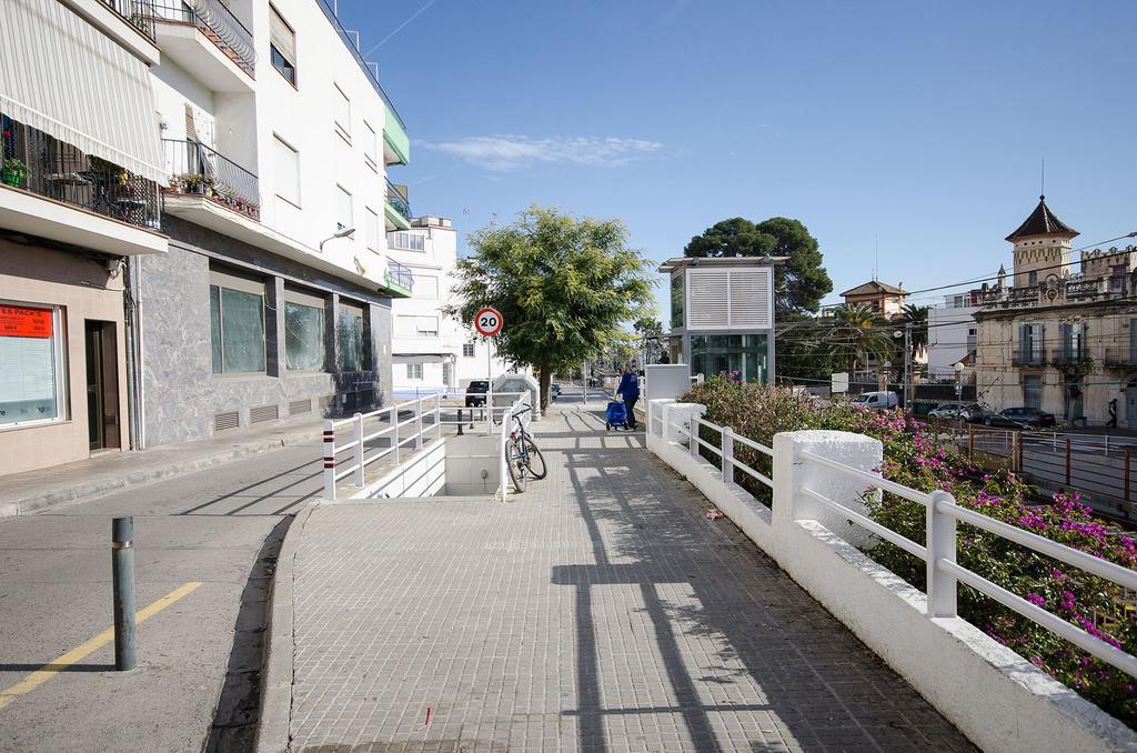 Oscar Apartments Estacion Ситжес Екстериор снимка
